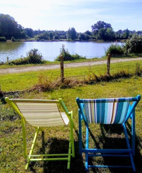 Maison Face A L'Etang Précy エクステリア 写真