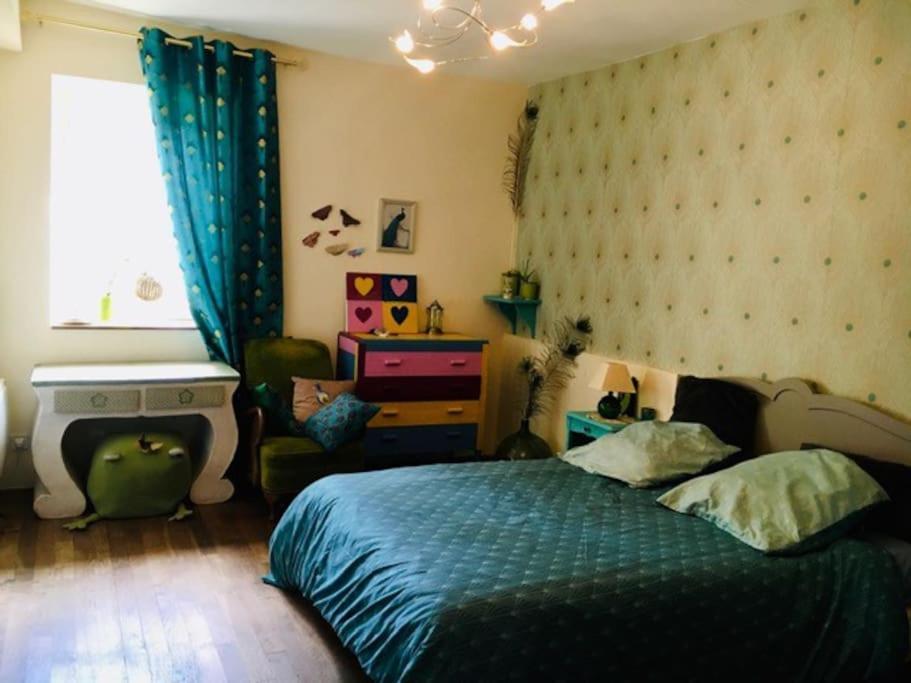 Maison Face A L'Etang Précy エクステリア 写真