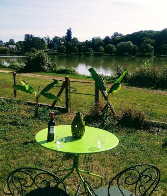 Maison Face A L'Etang Précy エクステリア 写真